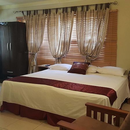 Savannah Maison Guest House Port of Spain Eksteriør billede