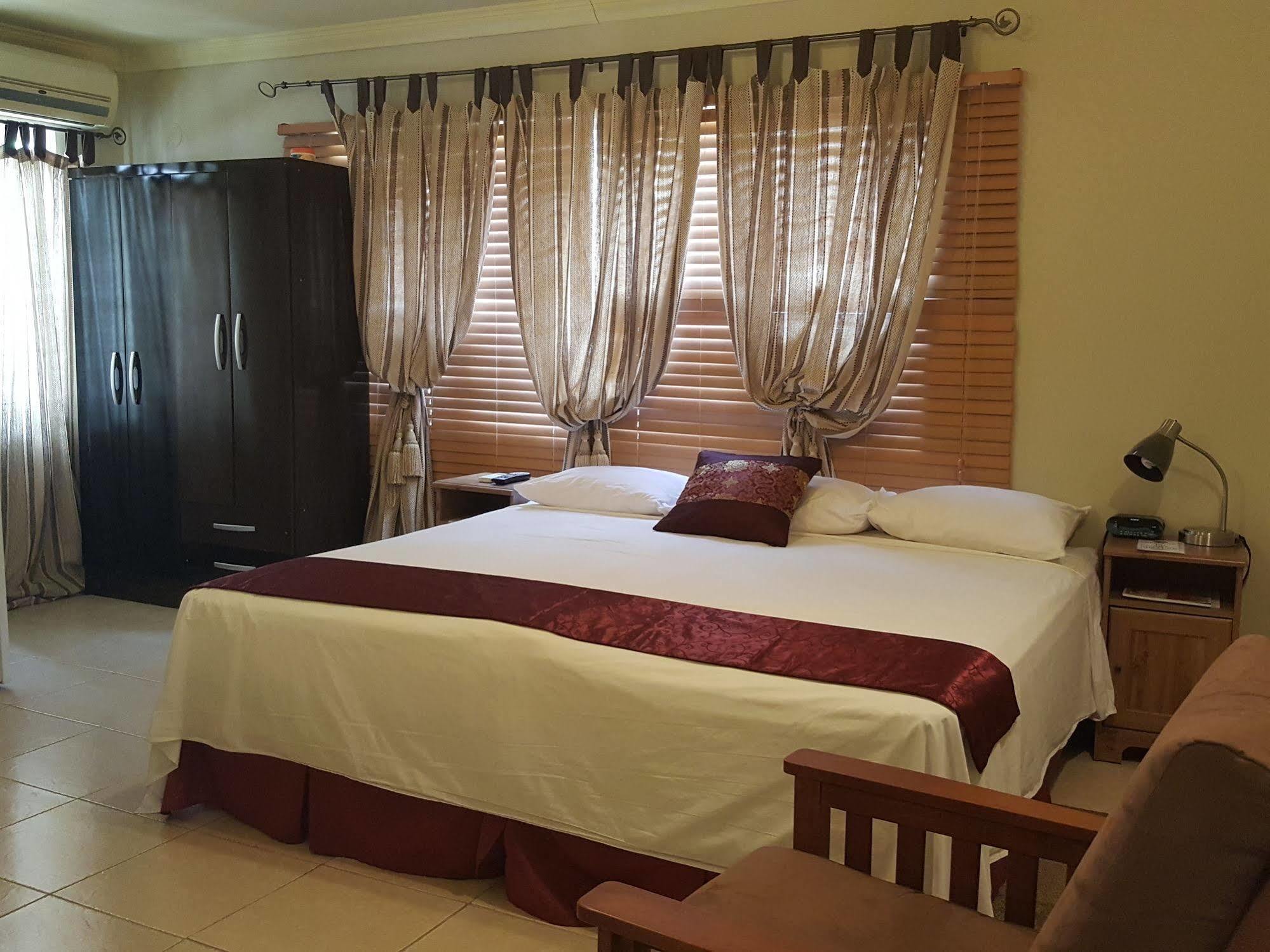 Savannah Maison Guest House Port of Spain Eksteriør billede